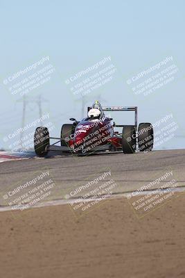 media/Oct-26-2025-CalClub SCCA (Sun) [[8ce1e69566]]/Group 3/Grapevine/